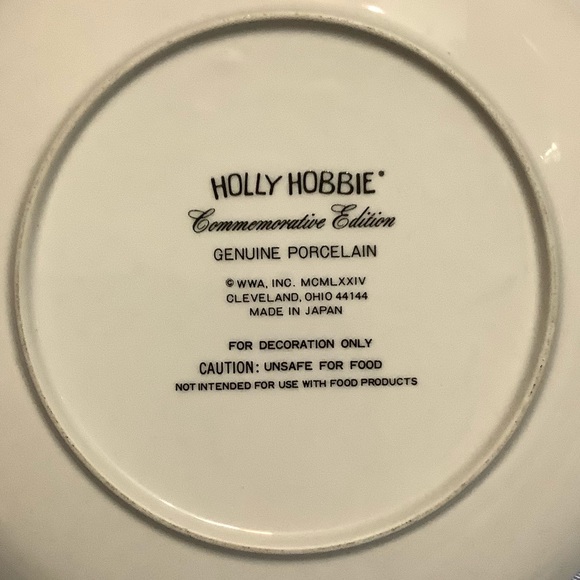 Holly Hobby Commemorative Edition Plate 1974 - Picture 7 of 8